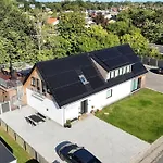 The Butterfly - House In Odense For 7 Persons With Luxury Rooftop Deck & Free Parking