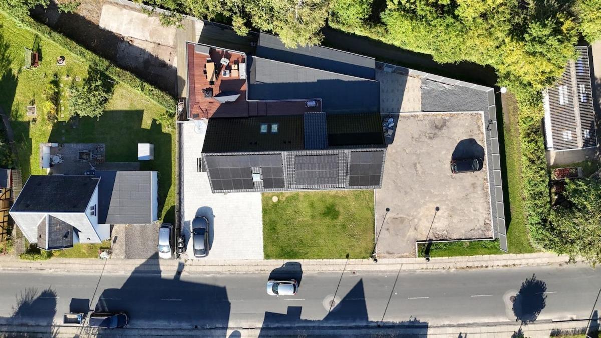 The Butterfly - House In For 7 Persons With Luxury Rooftop Deck & Free Parking * Odense