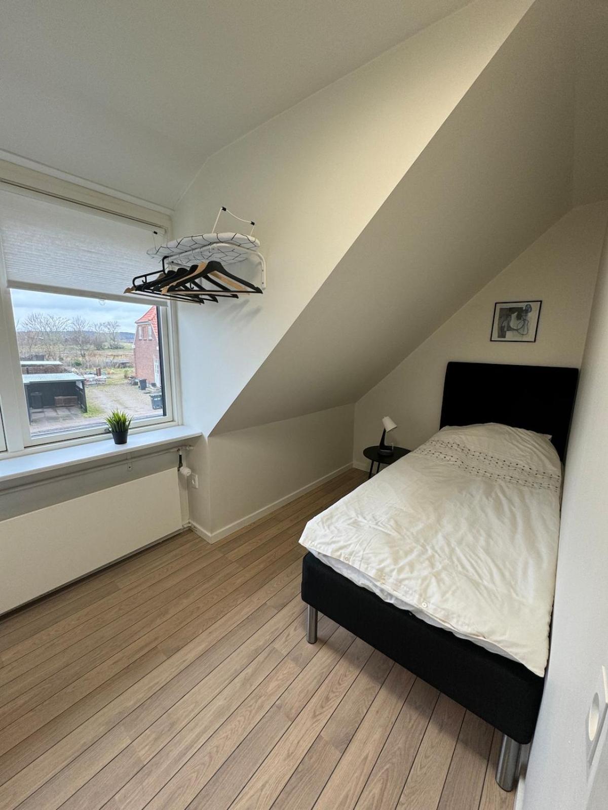 The Butterfly - House In For 7 Persons With Luxury Rooftop Deck & Free Parking Lägenhet