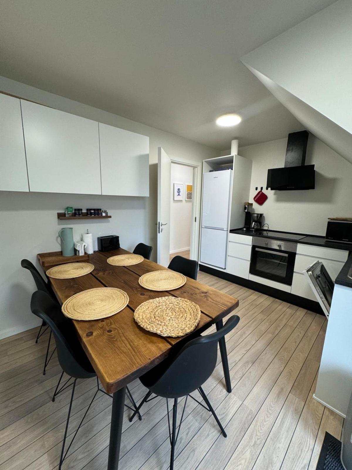 Lejlighed The Butterfly - House In For 7 Persons With Luxury Rooftop Deck & Free Parking Odense