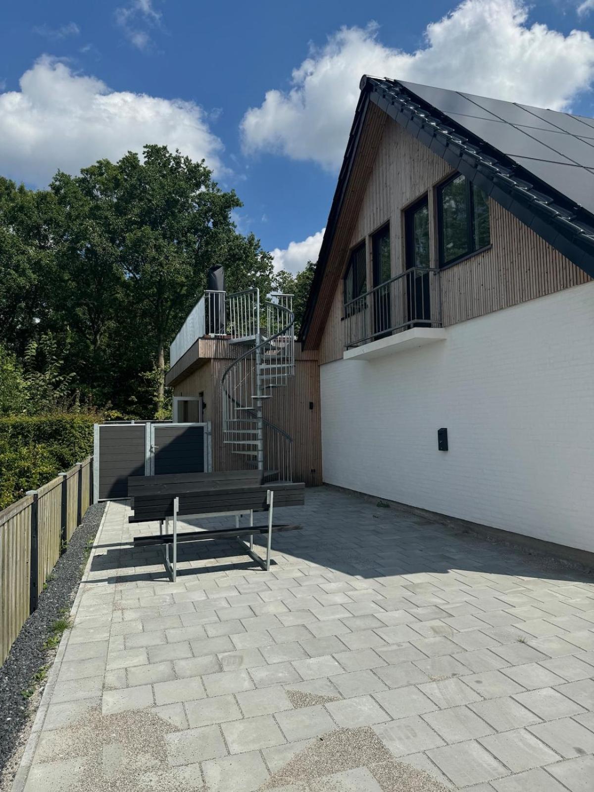 Lejlighed The Butterfly - House In For 7 Persons With Luxury Rooftop Deck & Free Parking Odense